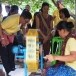 ผ้าไหมลายหนามเตย บ้านอ่างเตย