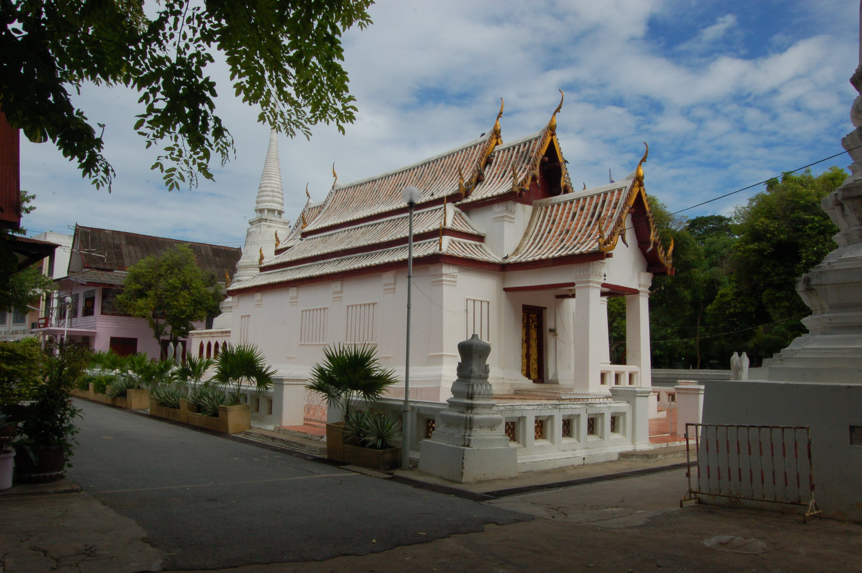 วัดกวิศราราม ราชวรวิหาร