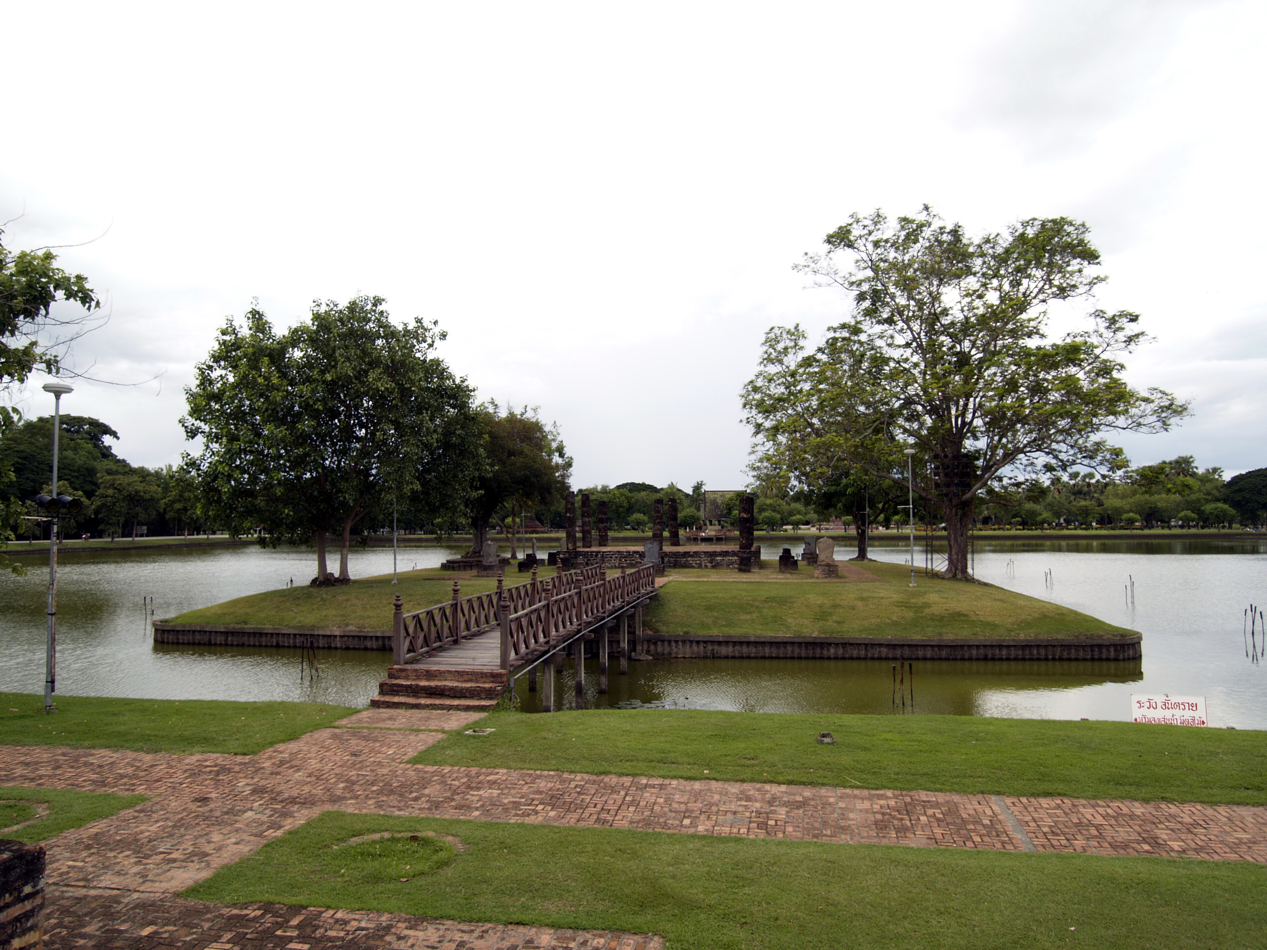 วัดสระศรี