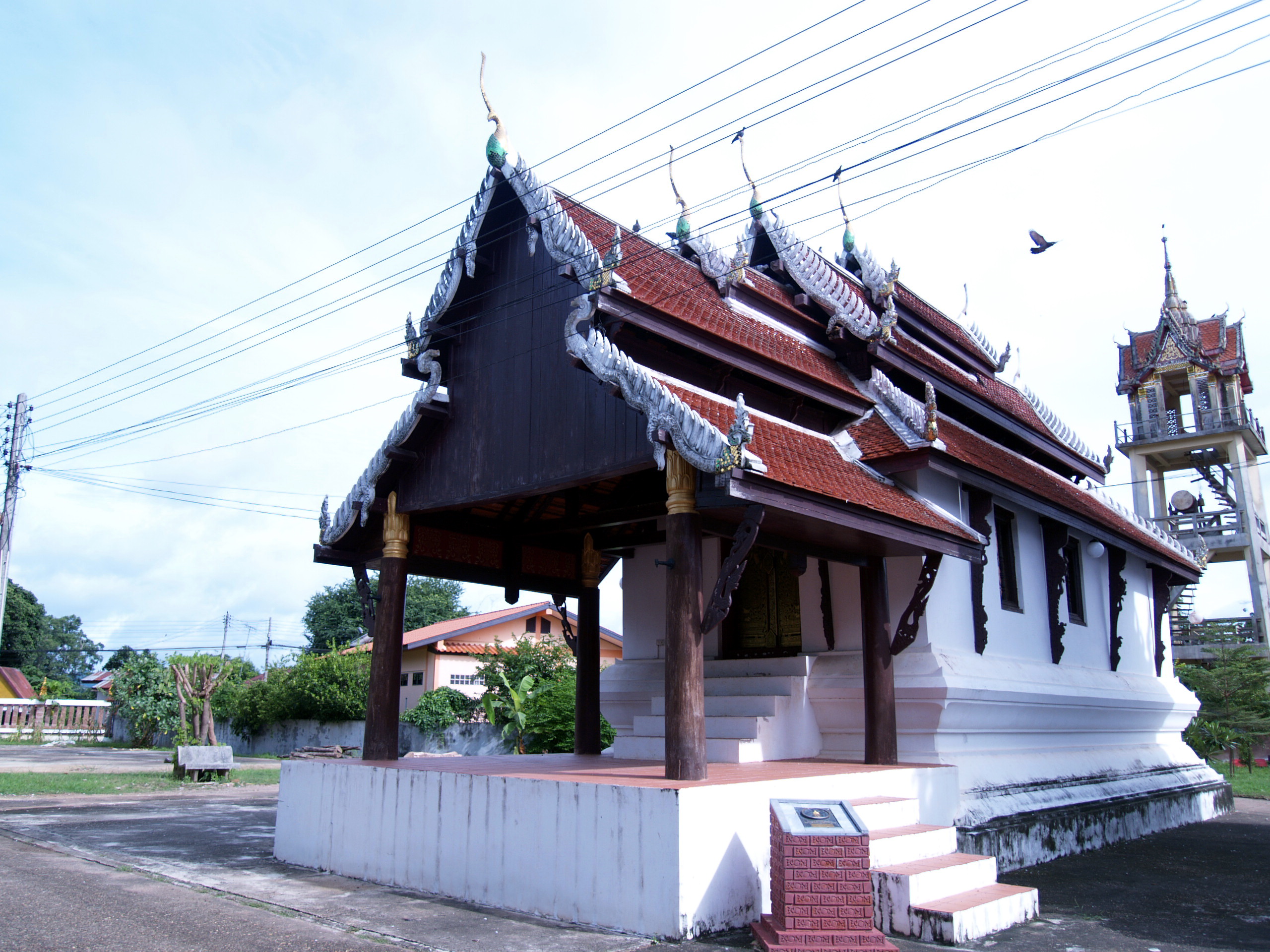 อุโบสถวัดหาดเสี้ยว