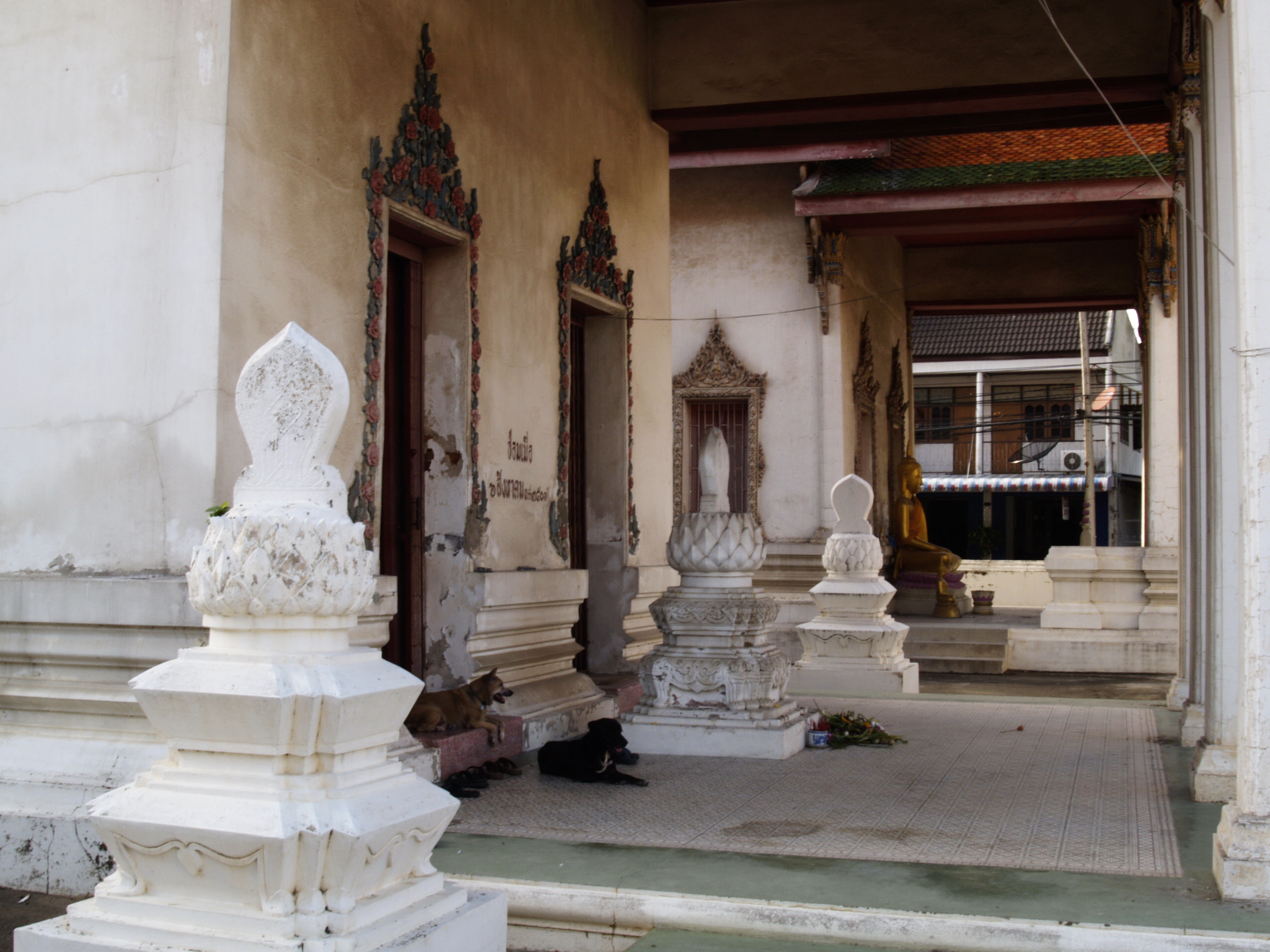 วัดประตูสาร